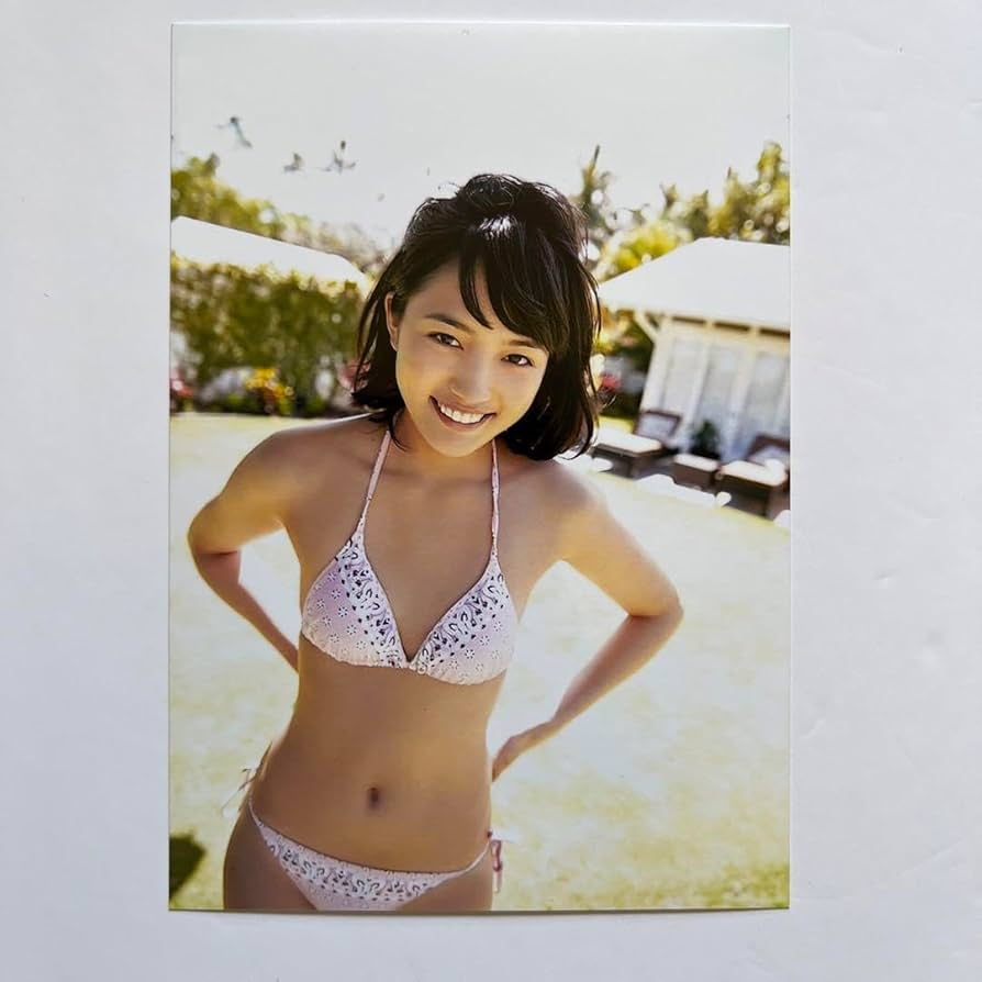 Amazon.co.jp: 川口春奈 L判写真 3枚組 NO.10 : Toys & Games
